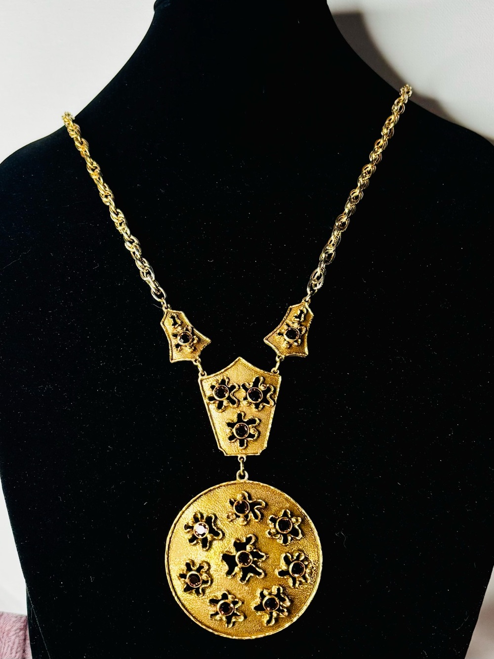 Vintage GOLDETTE Gold Tone Statement Necklace